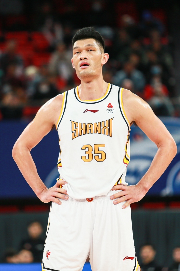 手感不佳！葛昭寶全場8投1中得到2分2籃板2助攻